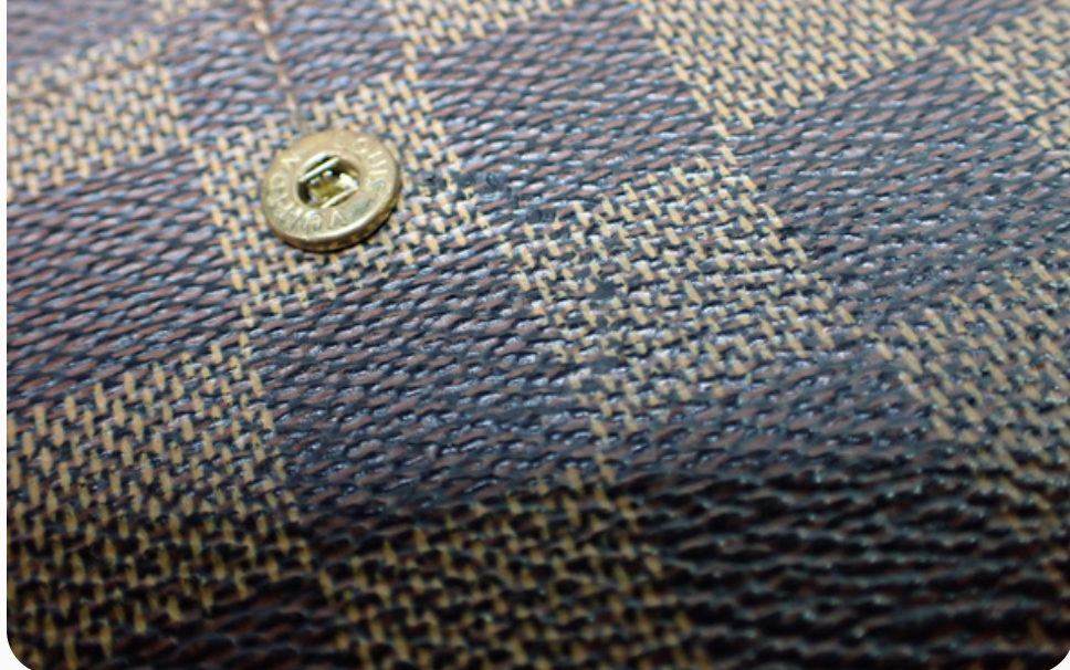 Louis Vuitton Damier - very good