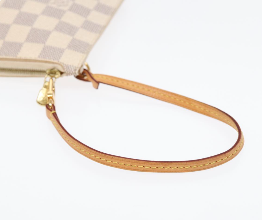 Louis Vuitton Wristlet Pochette Damier Azur Pouch White- excellent condition