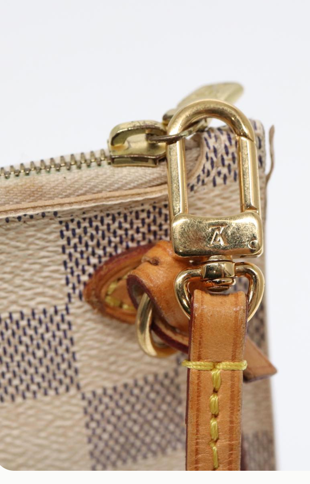 Louis Vuitton Wristlet Pochette Damier Azur Pouch White- excellent condition