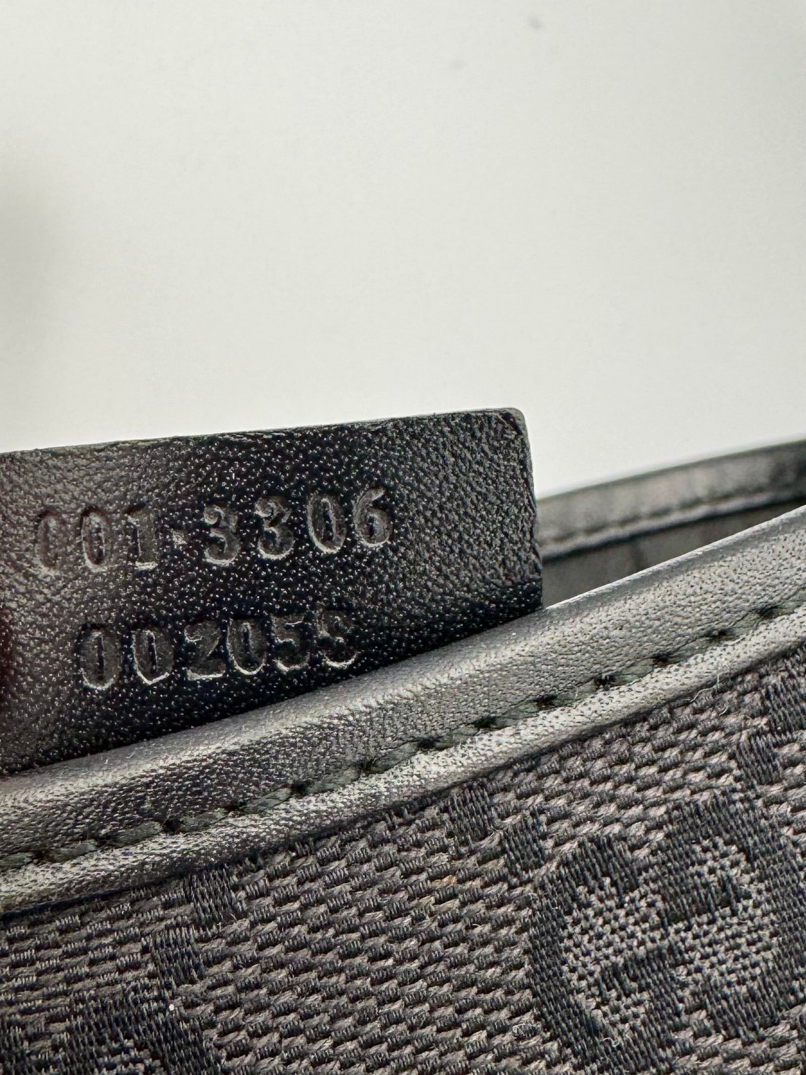 GUCCI JACKIE GG BLACK LEATHER CANVAS SHOULDER BAG - VERY GOOD CONDITION