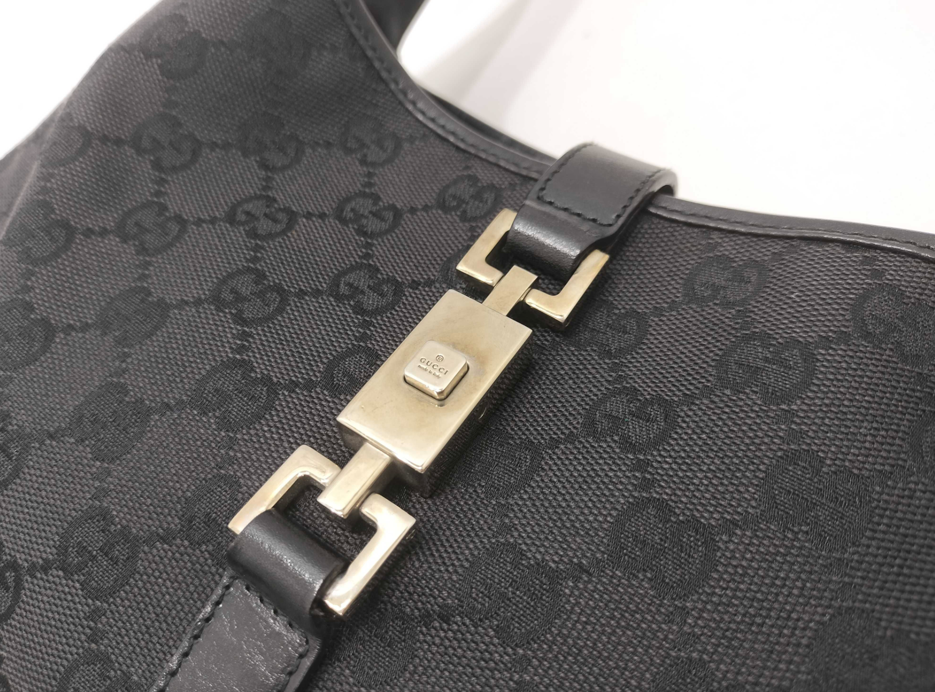 GUCCI JACKIE GG BLACK LEATHER CANVAS SHOULDER BAG - VERY GOOD CONDITION